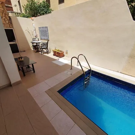 Comet Guest house Saint Julian's