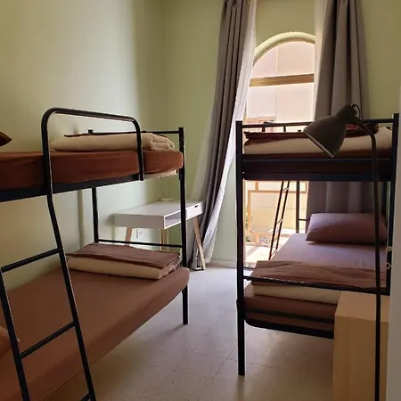 Guest house Comet Saint Julian's